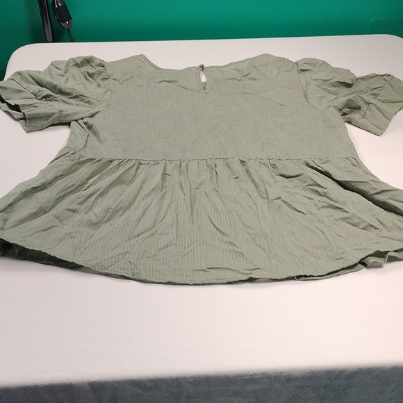 Falls Creek Women's Olive Colored Top Size Large - Picture 6 of 9